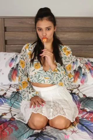 Find premium local escorts and call girls in Bhopal with Cash Payment 2