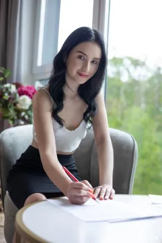 Mona with WhatsApp number with free accommodation. 3 Mona with WhatsApp number with free accommodation. 3