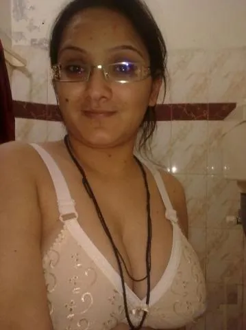 Housewife call girl in Kota with contact number 1 Housewife call girl in Kota with contact number 1