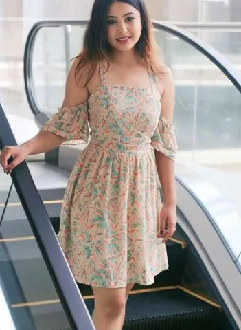A gorgeous attractive woman seeking man in Ahmedabad call girl 1 A gorgeous attractive woman seeking man in Ahmedabad call girl 1